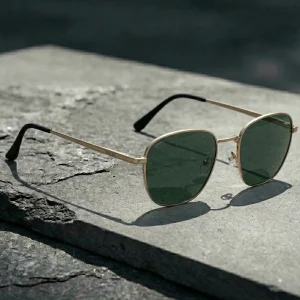 Goggles (Sunglasses)