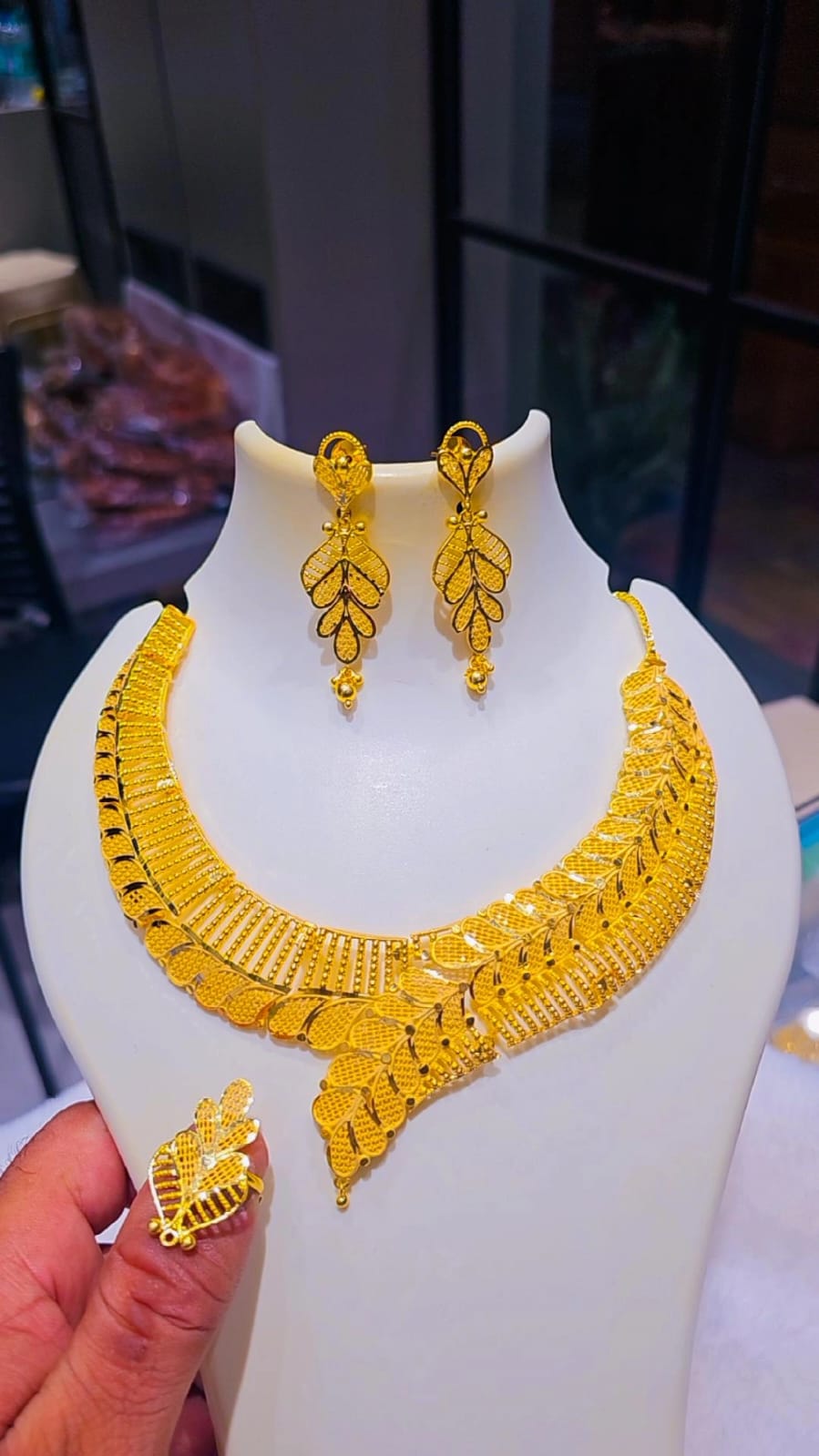 Traditional Yellow Gold Filigree Bridal Set (Pack of 1)