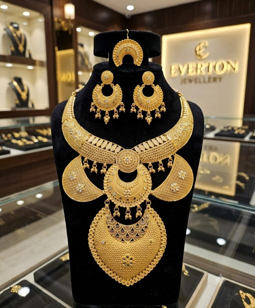 Royal Maharani Antique Gold Plated Bridal Jewellery Set