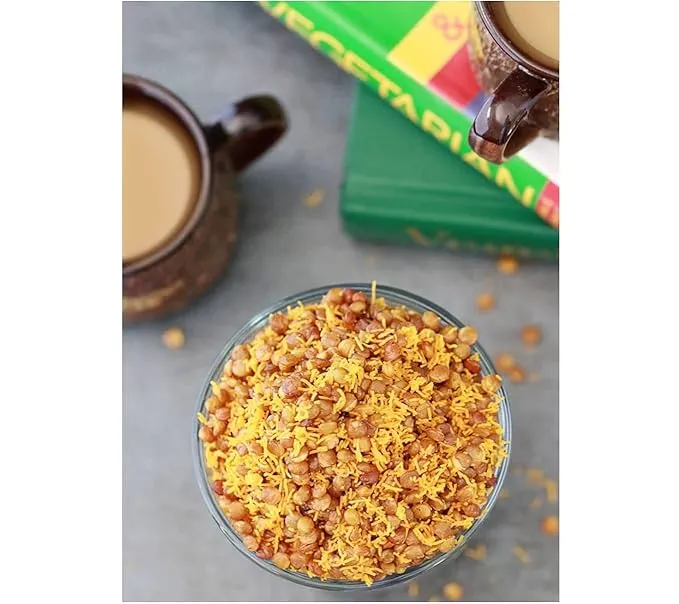 Ghotaram Alwar Namkeen Bhandar Dal Moth Namkeen Bhujiya Sev Farsan, Moth Dal Dalmoth Bhujiya Namken, Organic Namkeen, Healthy Snack, Made with 100% Groundnut oil Dal Bhiji Sev-250 * 1Pack