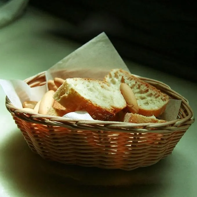 SINJEUN 15 Pack Wicker Bread Basket, Handwoven Oval Plastic Basket, Woven Tabletop Fruit Vegetables Food Serving Basket for Home, Kitchen, Restaurant, Light Brown